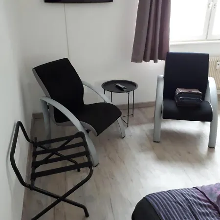 Au Cosy De L'est Avec Parking Lägenhet *